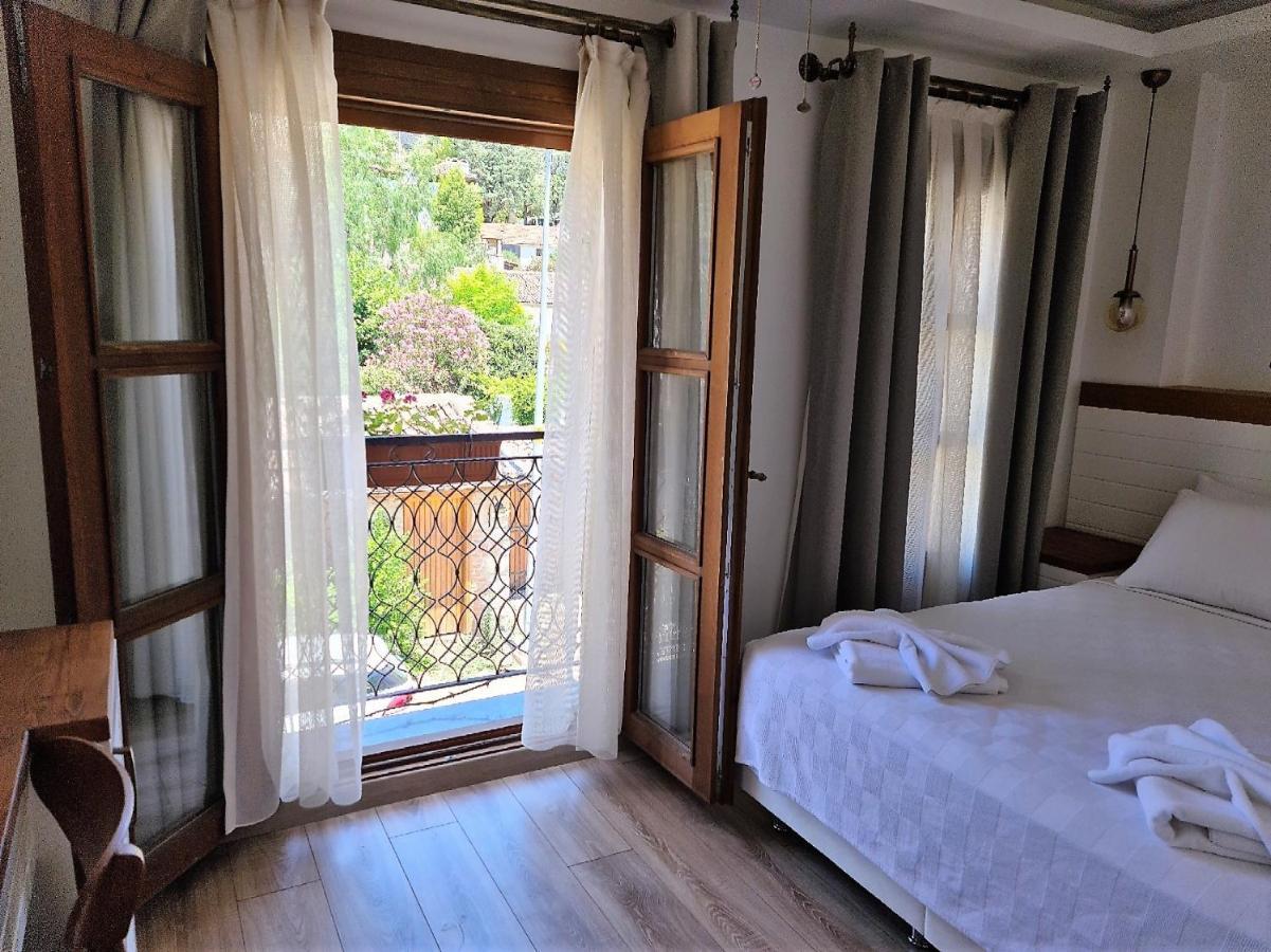 Hotel In Ephesus And Art Galery