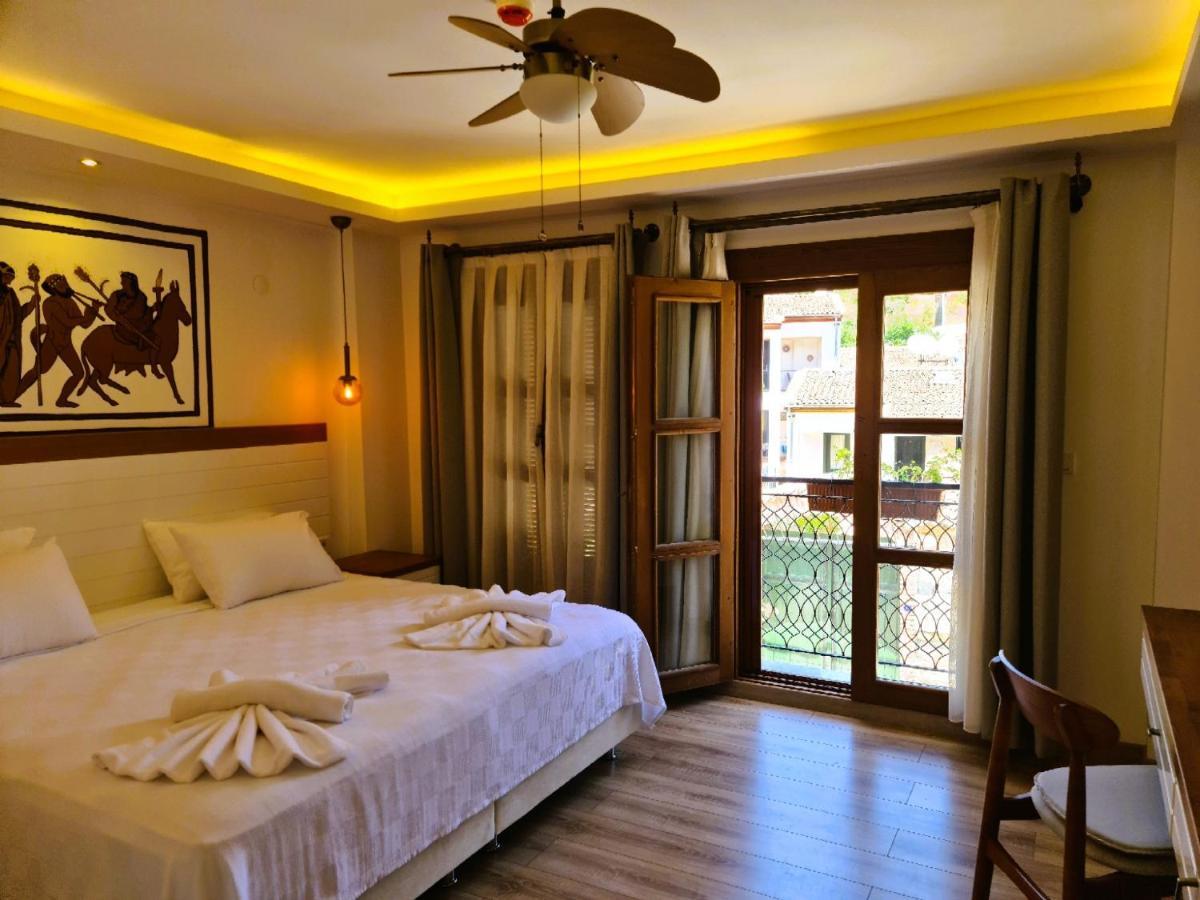 Hotel In Ephesus And Art Galery *
